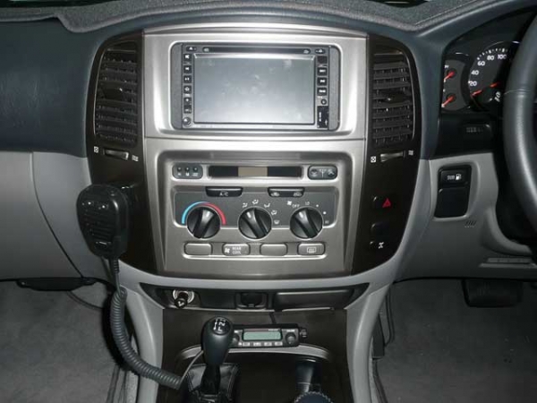 Custom Installation - Landcruiser 100 Series